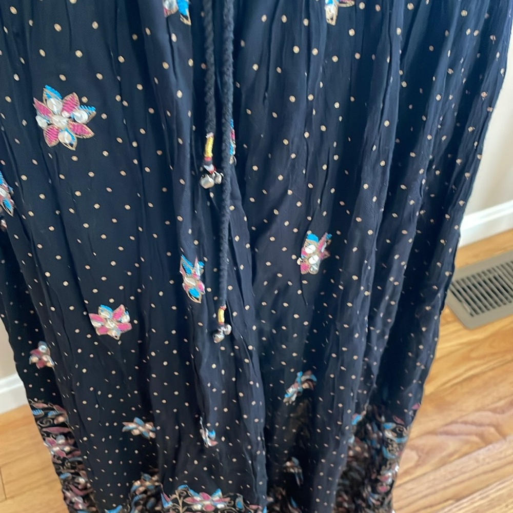Boho long skirt made in India. Perfect for festival season - Picture 2 of 4